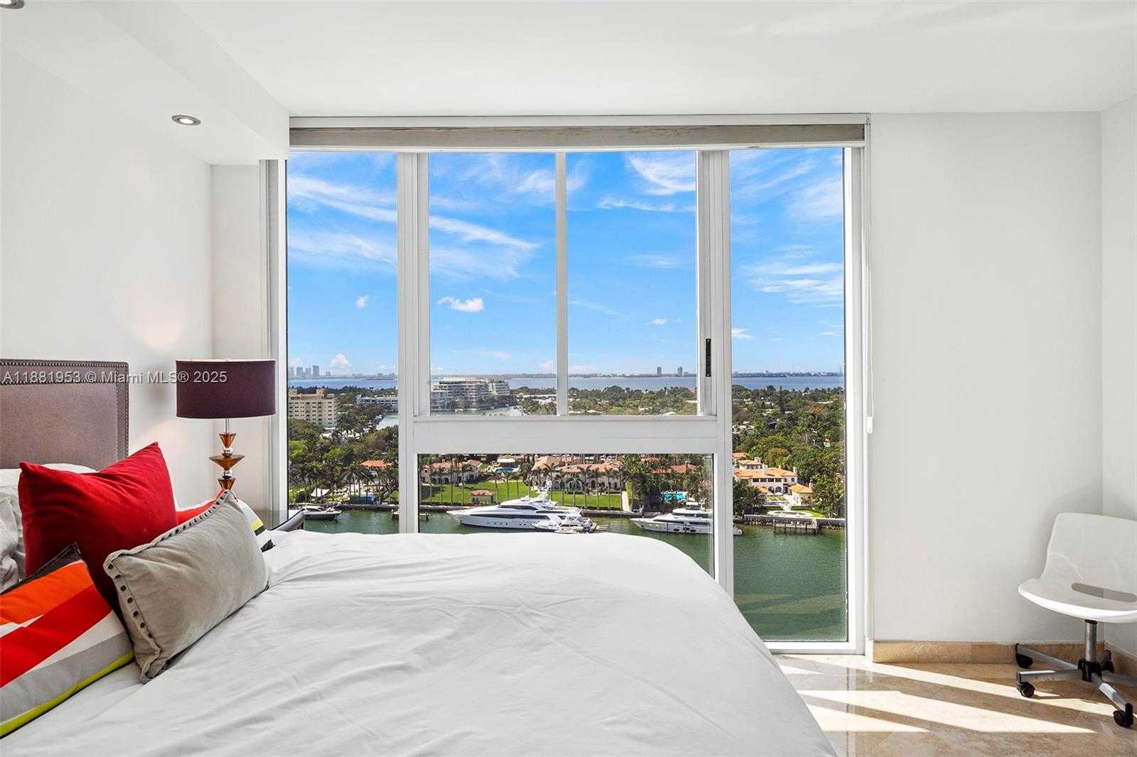 Small Image of 4779 COLLINS AVE #1707, Miami Beach Number 31