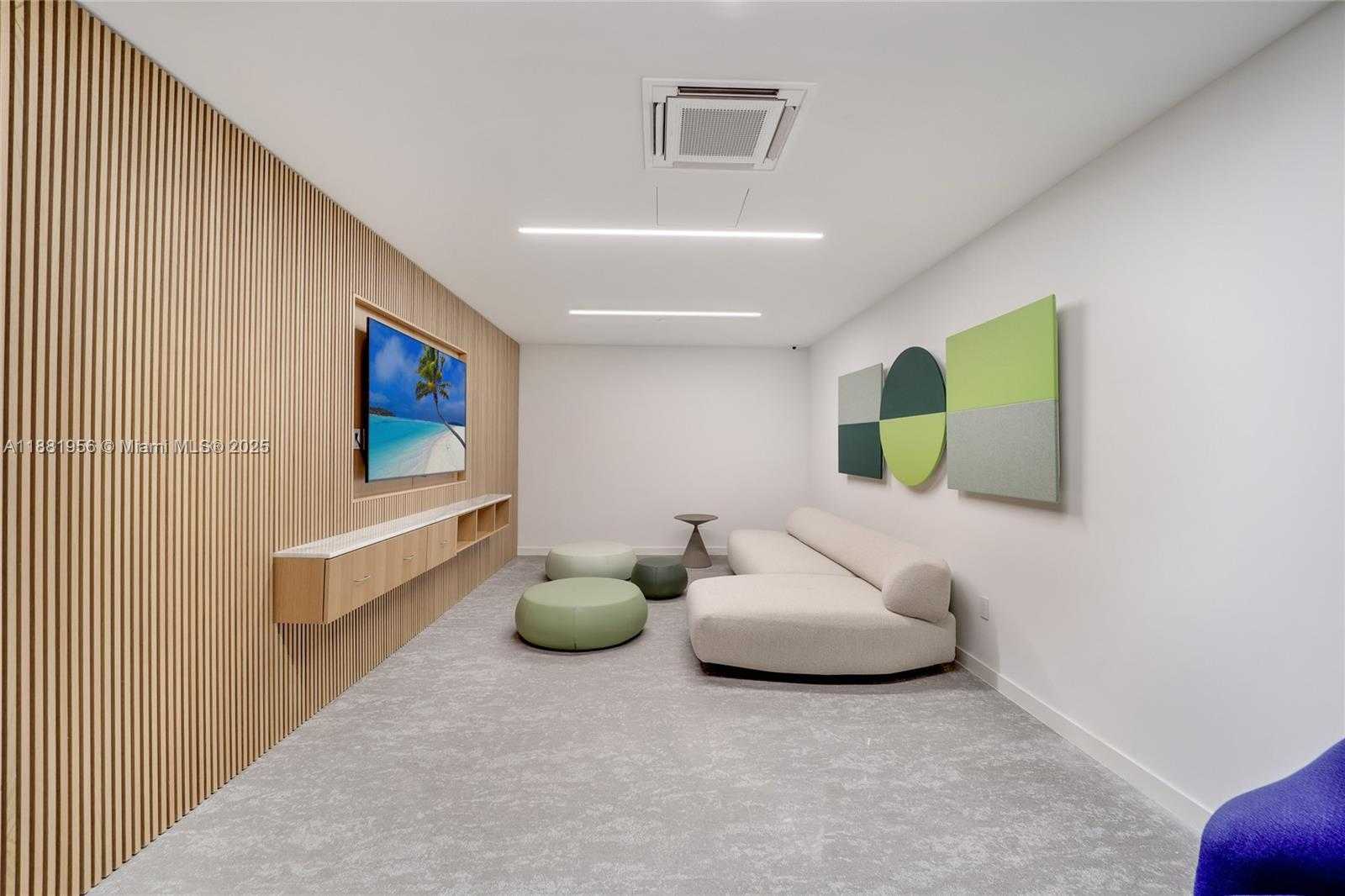 Small Image of 300 BISCAYNE BOULEVARD WAY #5108, Miami Number 37