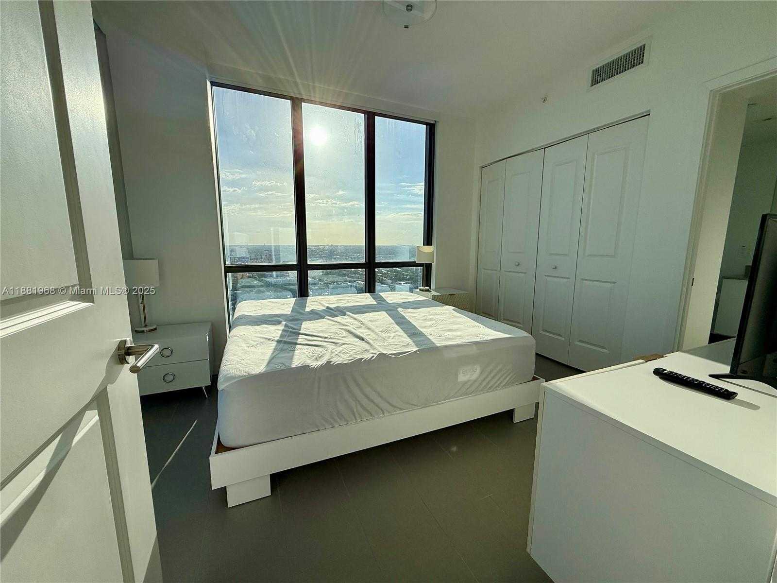 Small Image of 1600 NORTH EAST 1ST AVE #3210, Miami Number 14