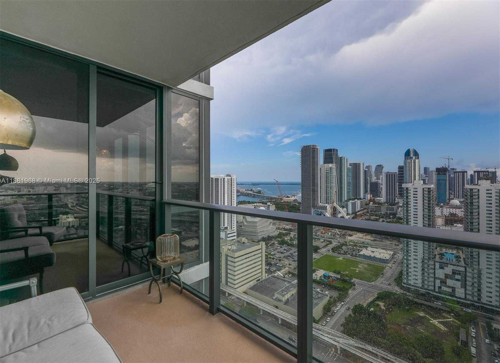 Small Image of 1600 NORTH EAST 1ST AVE #3210, Miami Number 26