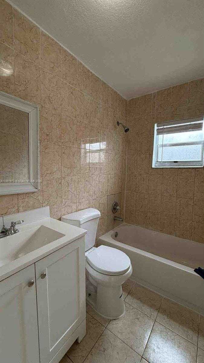 Small Image of 6473 SOUTH WEST 19TH ST, North Lauderdale Number 7