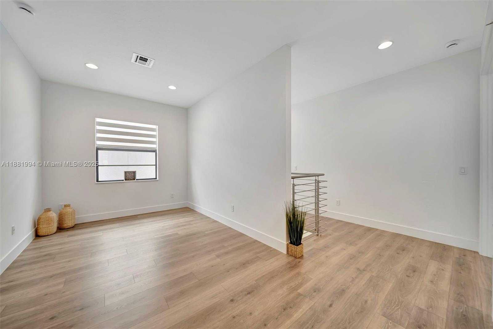 Small Image of 1454 NORTH WEST 23RD AVE, Fort Lauderdale Number 41