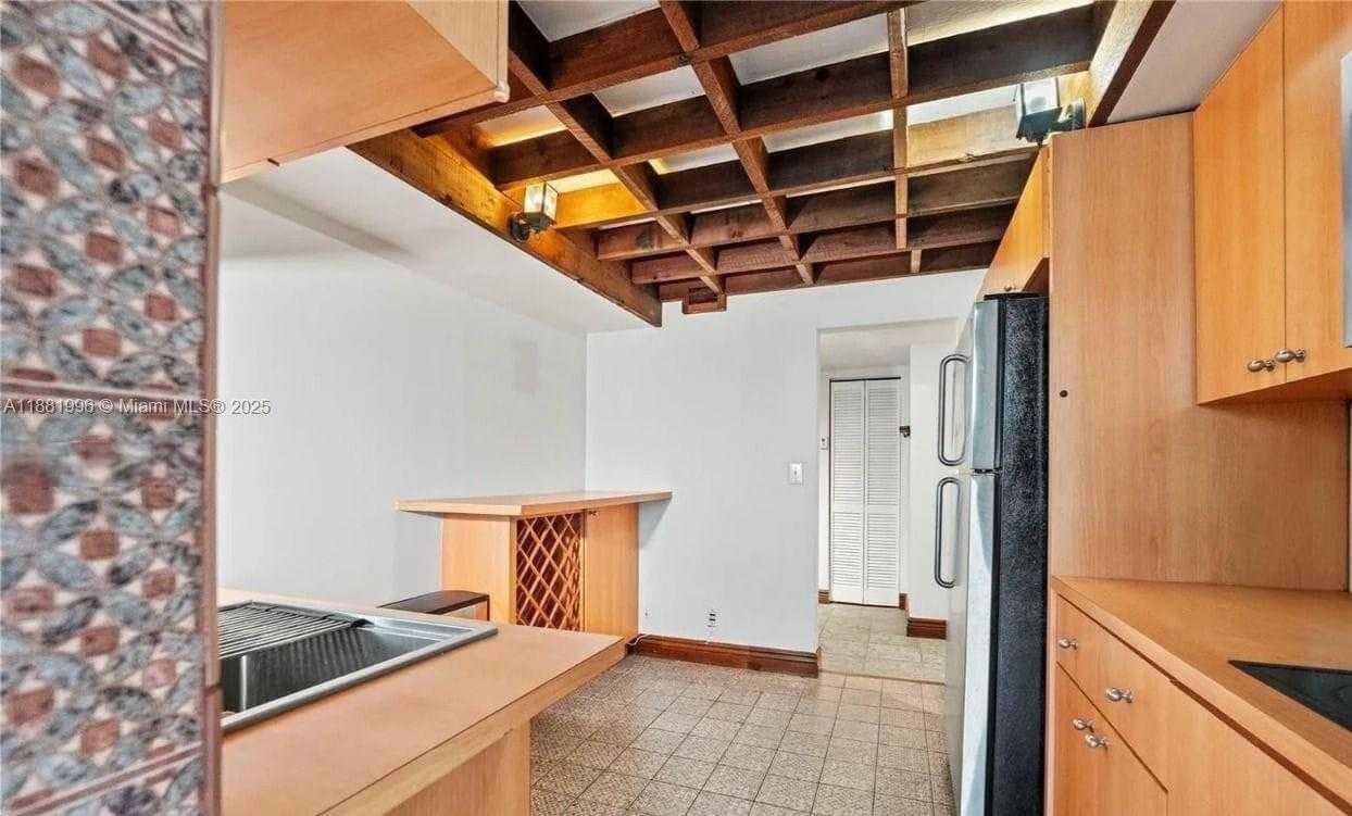 Small Image of 16570 NORTH EAST 26TH AVE #6B, North Miami Beach Number 35