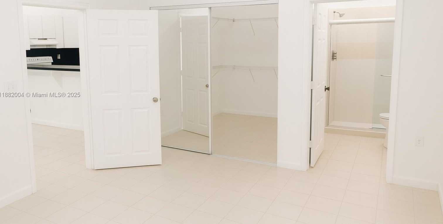 Small Image of 2516 LINCOLN ST, Hollywood Number 3
