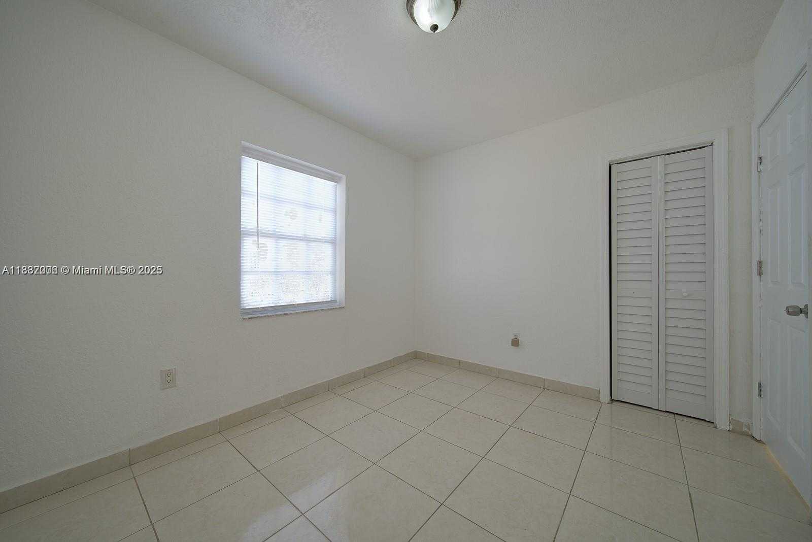 Small Image of 1471 NORTH WEST 93RD ST, Miami Number 22