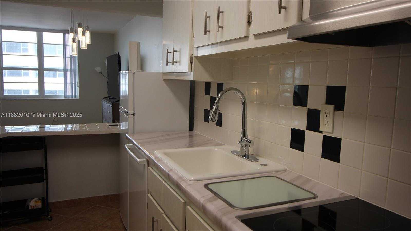 Small Image of 100 LINCOLN RD #631, Miami Beach Number 8