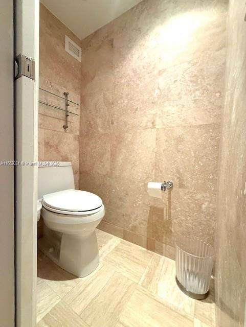 Small Image of 1121 CRANDON BLVD #D702, Key Biscayne Number 19