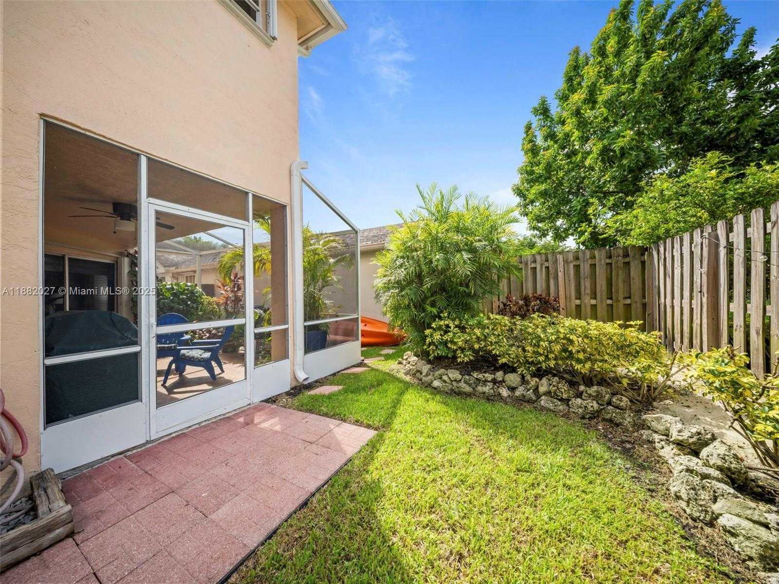 Small Image of 9908 SOUTH WEST 117TH PL, Miami Number 23
