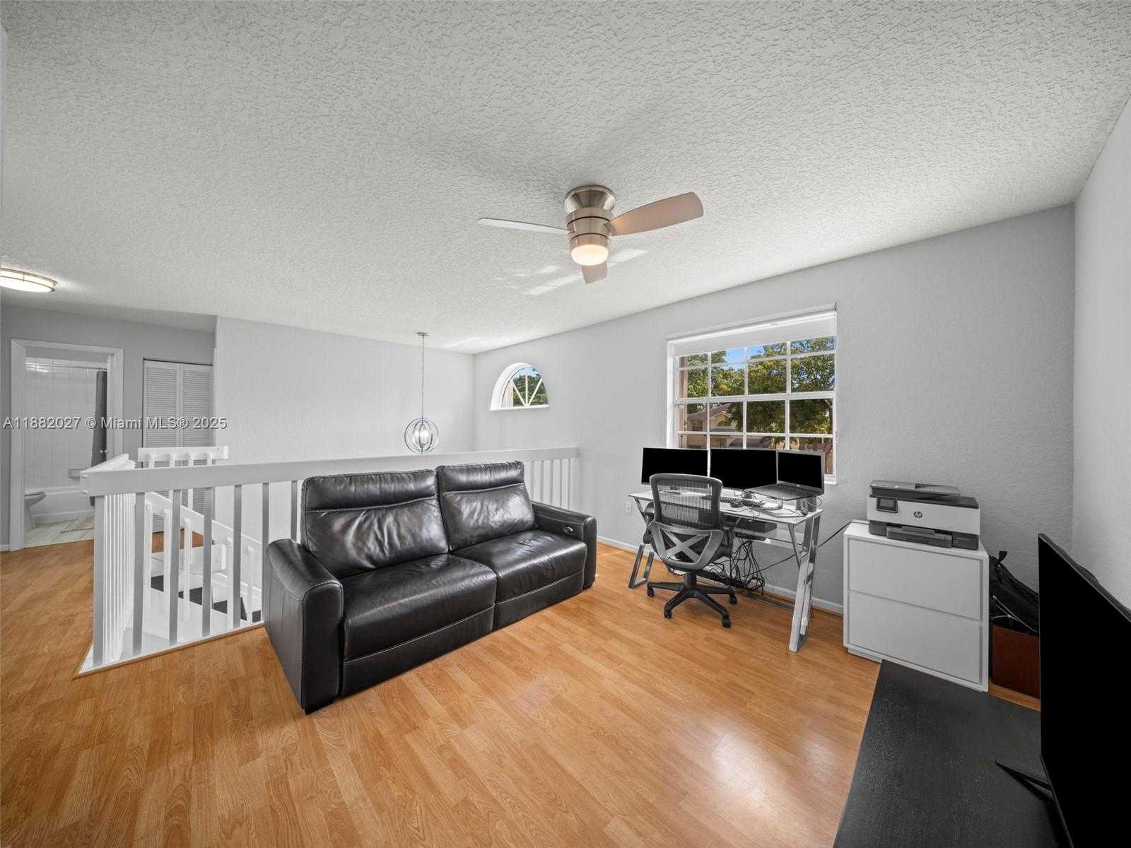 Small Image of 9908 SOUTH WEST 117TH PL, Miami Number 27