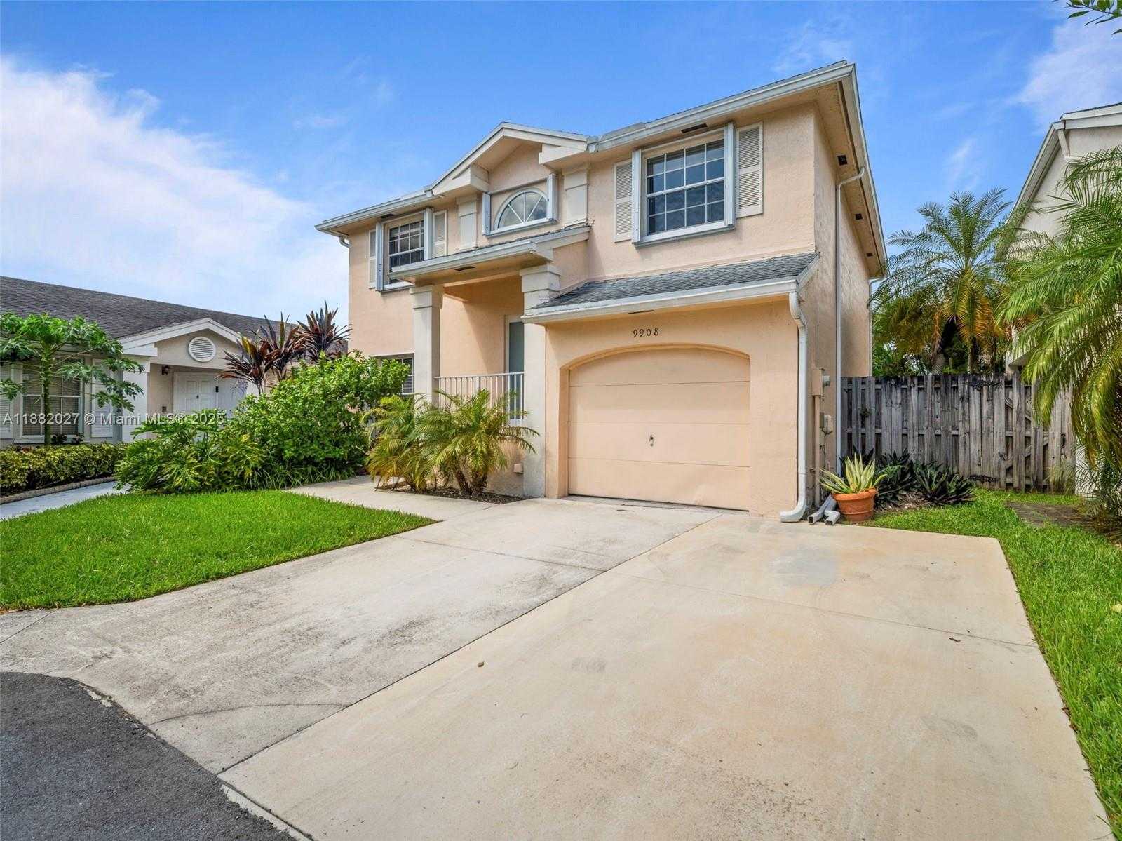 Small Image of 9908 SOUTH WEST 117TH PL, Miami Number 3
