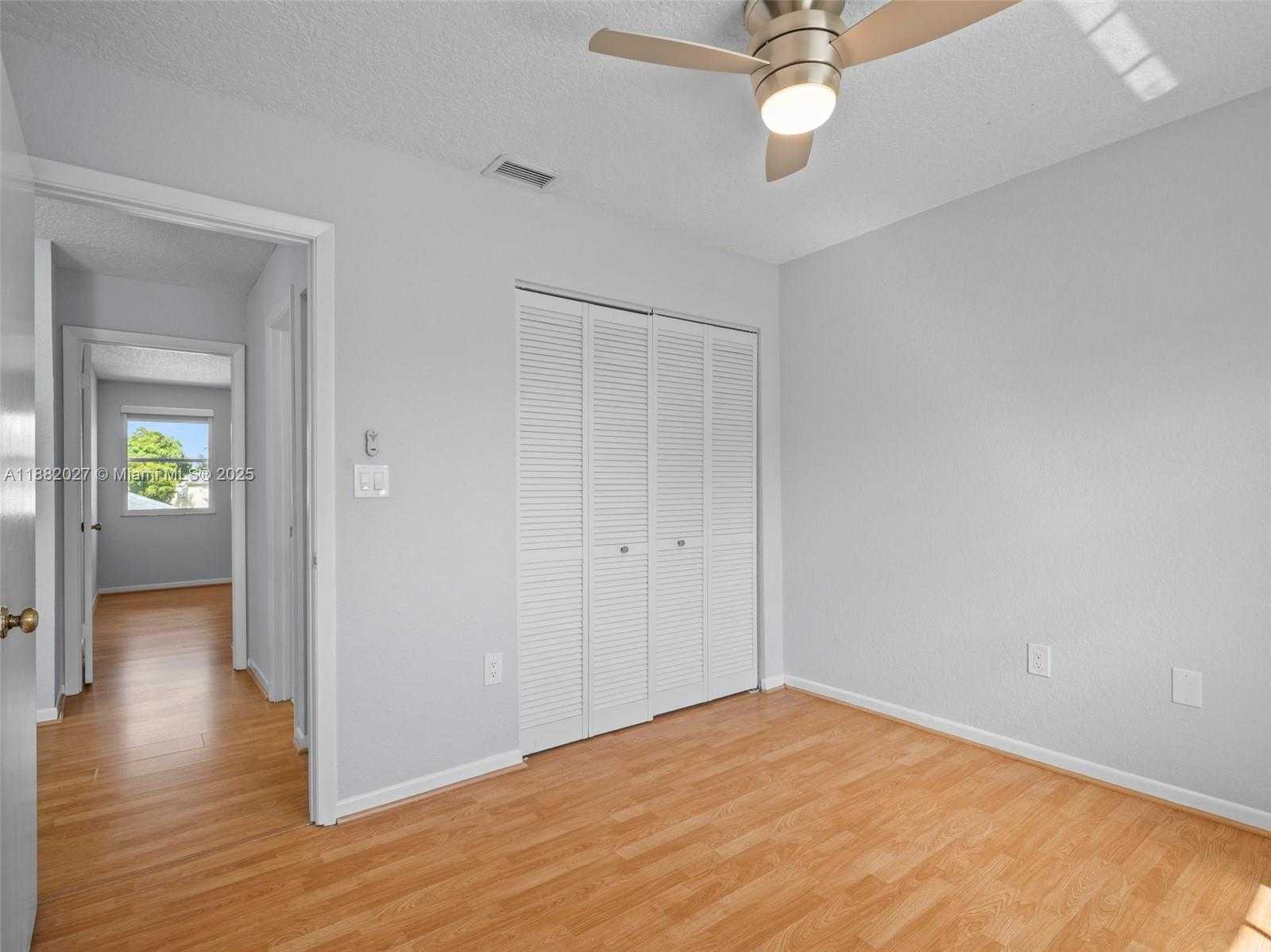 Small Image of 9908 SOUTH WEST 117TH PL, Miami Number 34