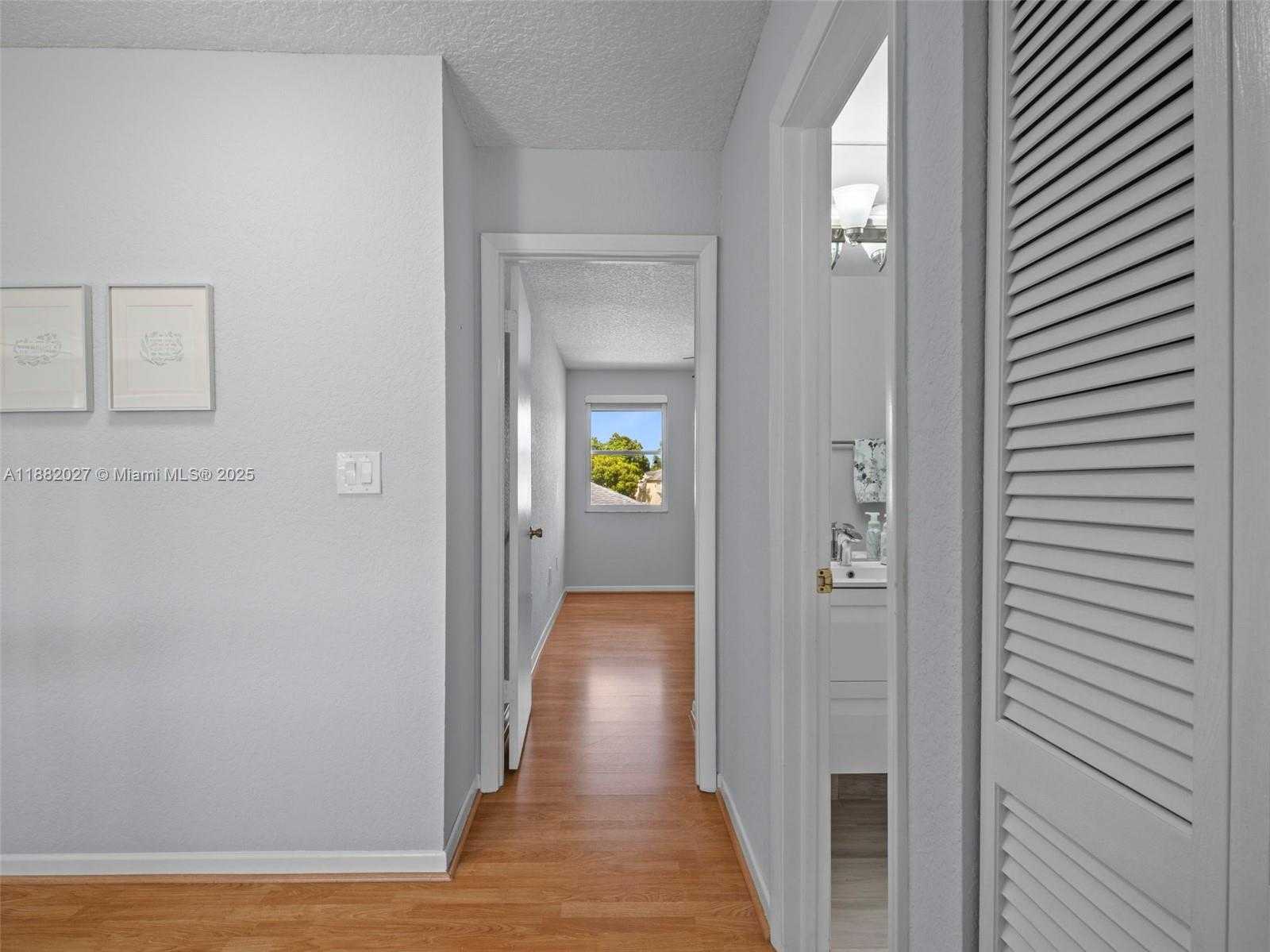 Small Image of 9908 SOUTH WEST 117TH PL, Miami Number 35