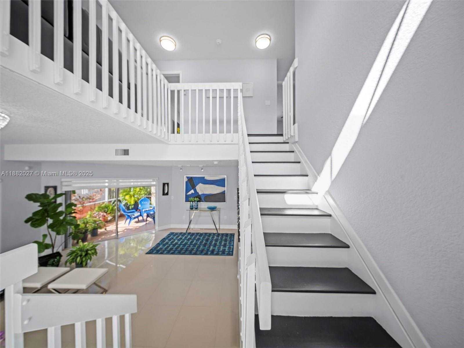 Small Image of 9908 SOUTH WEST 117TH PL, Miami Number 4