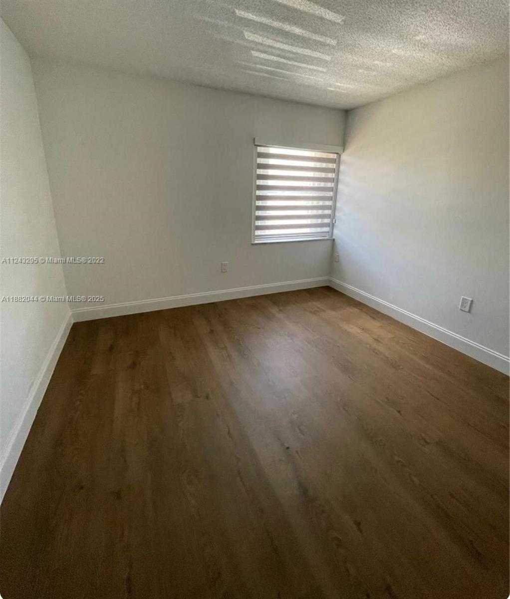 Small Image of 9331 SOUTH WEST 4TH ST #216B, Miami Number 5