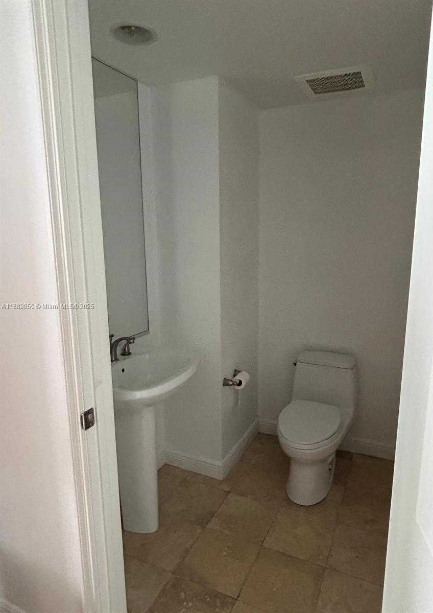 Small Image of 1755 EAST HALLANDALE BEACH BLVD #1601E, Hallandale Beach Number 10