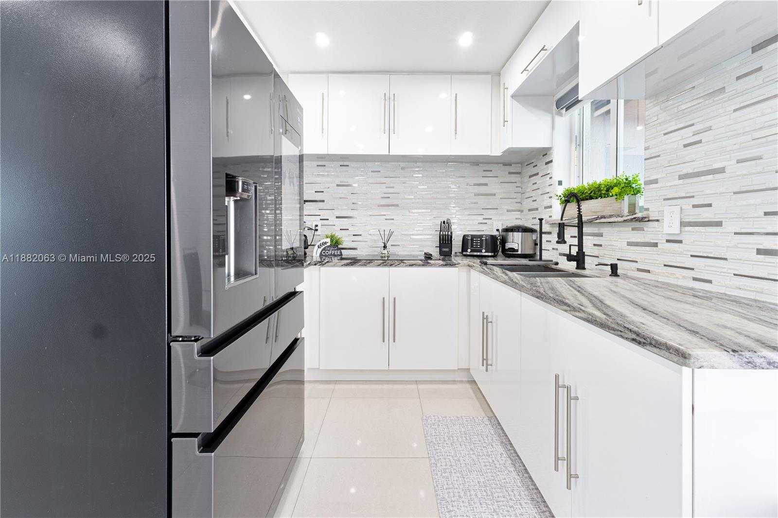 Small Image of 8031 NORTH WEST 175TH ST #3, Hialeah Number 4