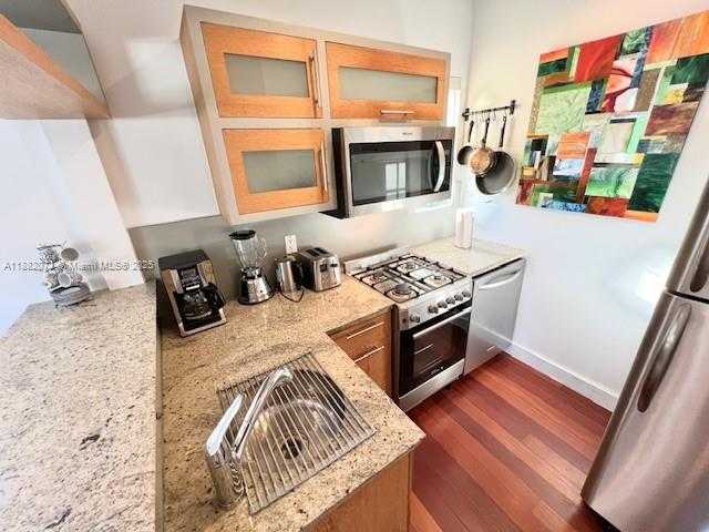 Small Image of 815 EUCLID AVE #11, Miami Beach Number 10
