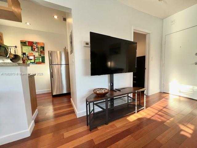 Small Image of 815 EUCLID AVE #11, Miami Beach Number 14