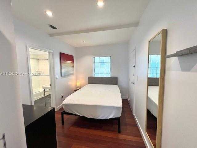 Small Image of 815 EUCLID AVE #11, Miami Beach Number 17