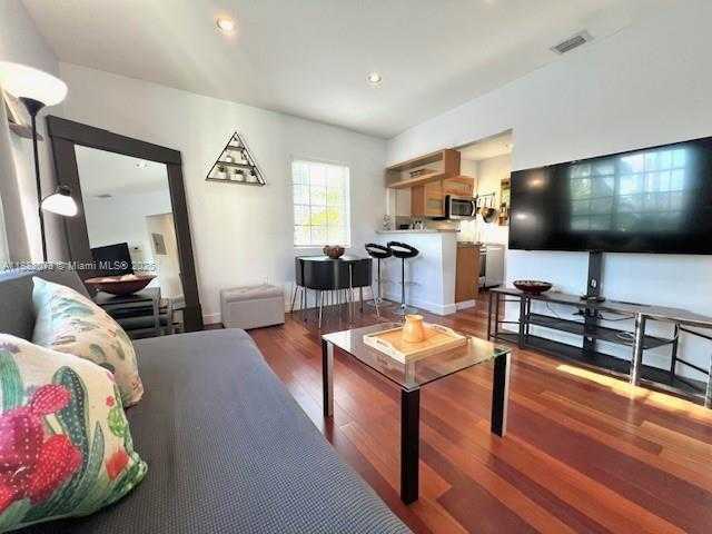 Small Image of 815 EUCLID AVE #11, Miami Beach Number 8