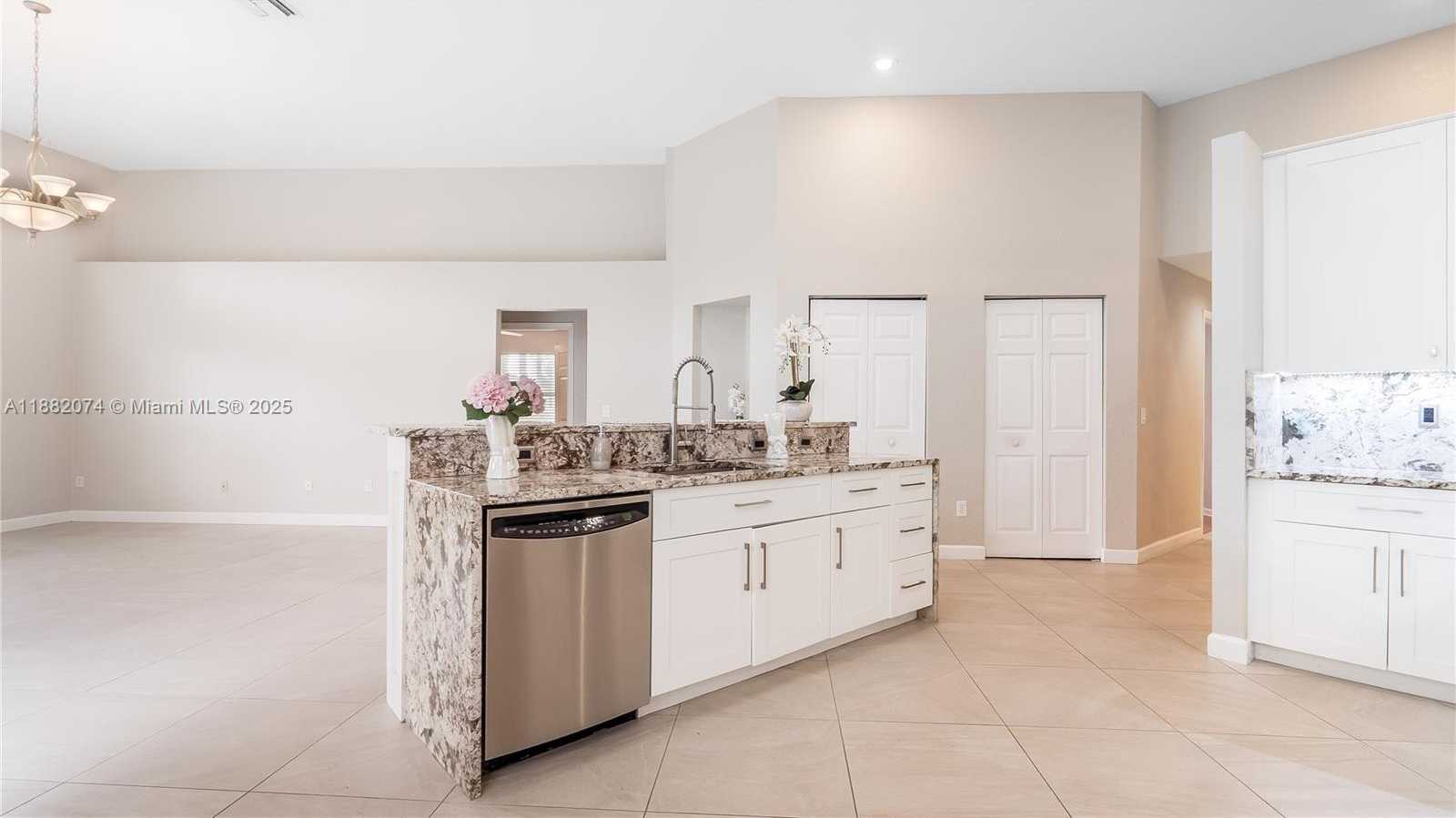 Small Image of 10337 NORTH WEST 53RD CT, Coral Springs Number 10