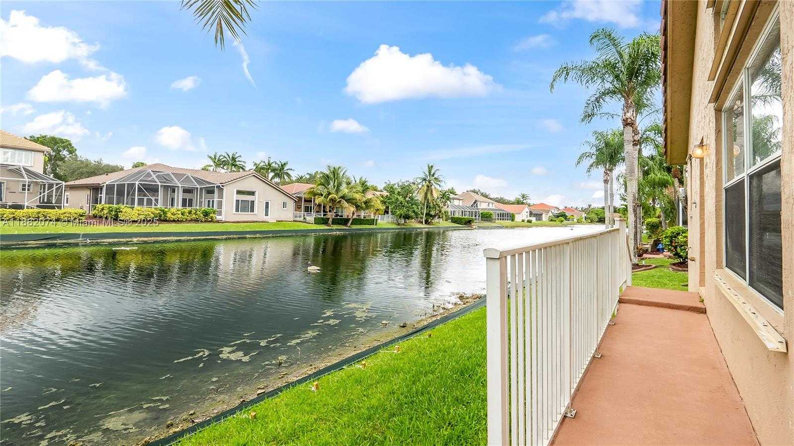 Small Image of 10337 NORTH WEST 53RD CT, Coral Springs Number 27