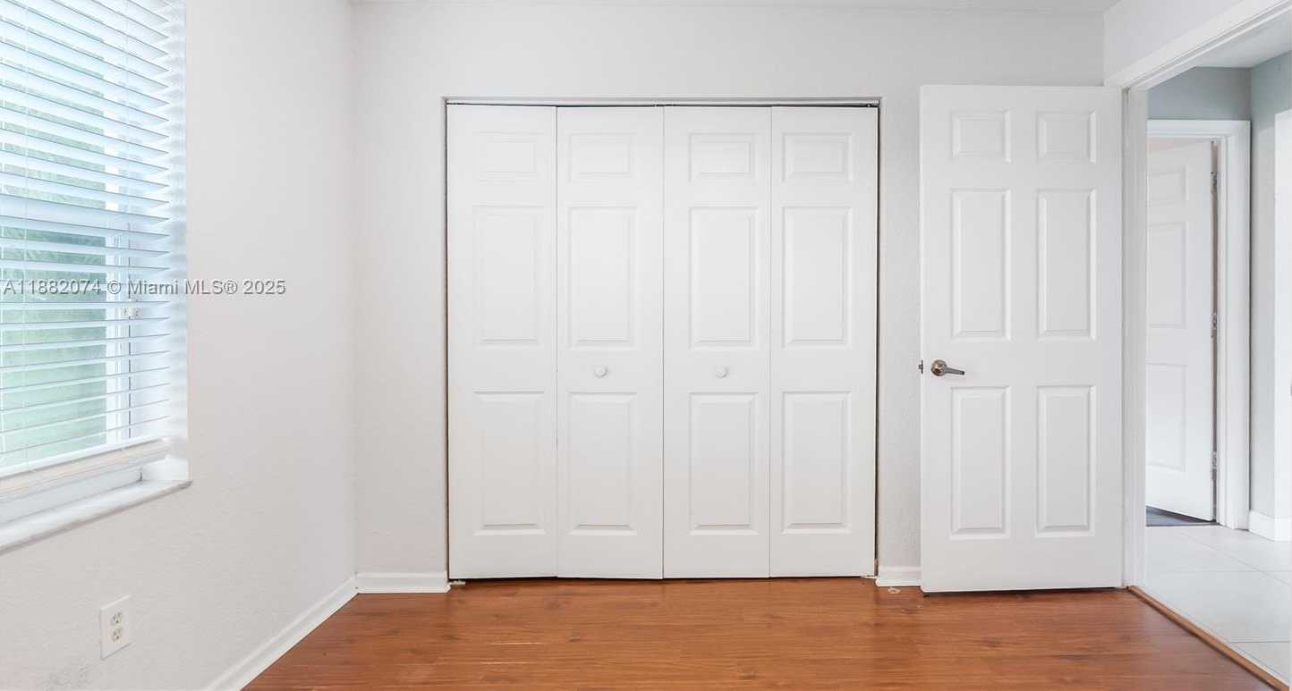Small Image of 10337 NORTH WEST 53RD CT, Coral Springs Number 32