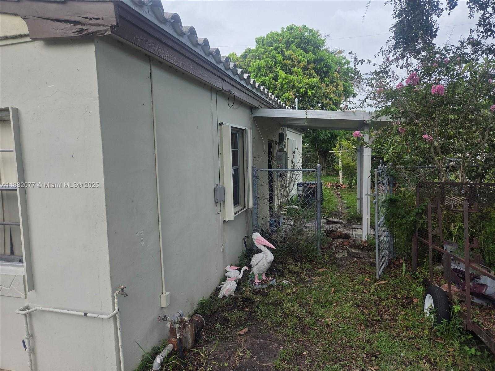 Small Image of 1787 NORTH EAST 173RD ST, North Miami Beach Number 4