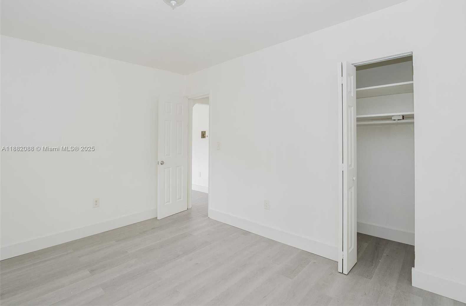 Small Image of 7021 NORTH WEST 4TH CT #1, Miami Number 12