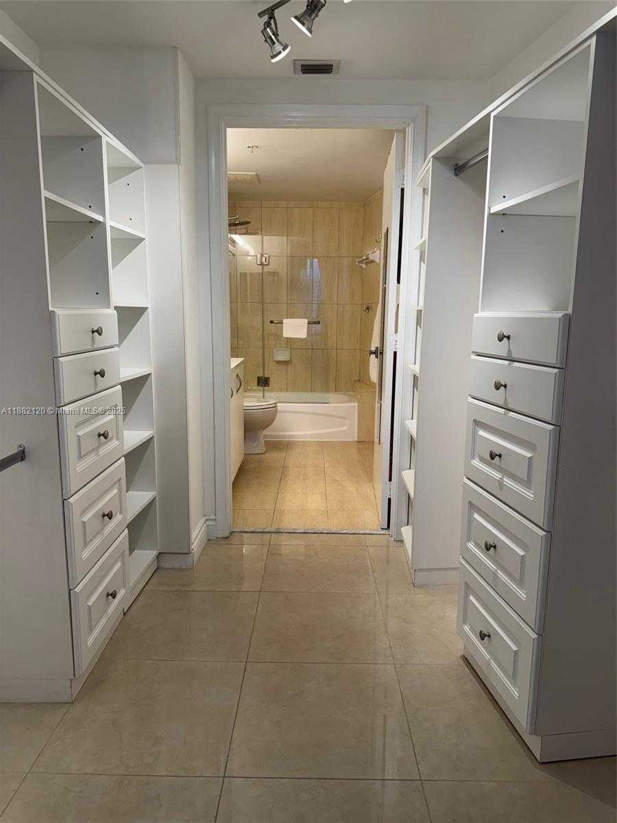 Small Image of 1750 NORTH BAYSHORE DR #3314, Miami Number 12