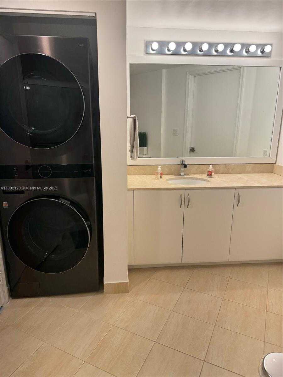 Small Image of 1750 NORTH BAYSHORE DR #3314, Miami Number 14