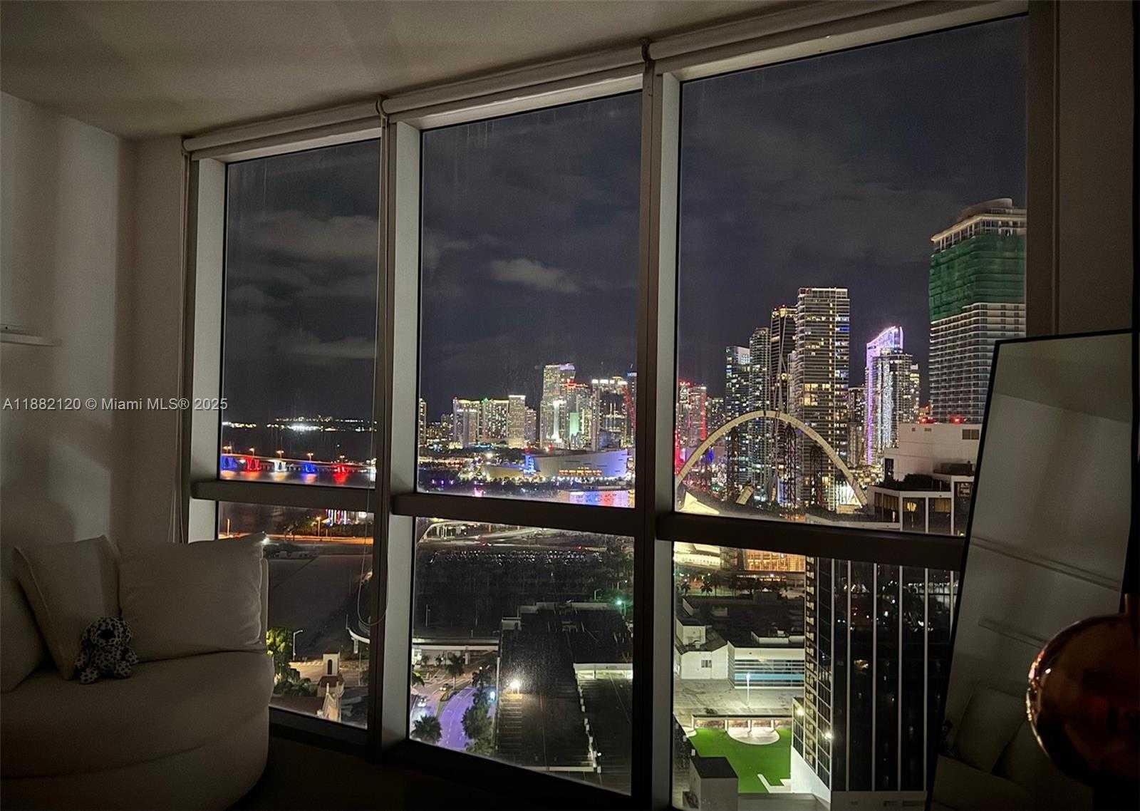 Small Image of 1750 NORTH BAYSHORE DR #3314, Miami Number 2
