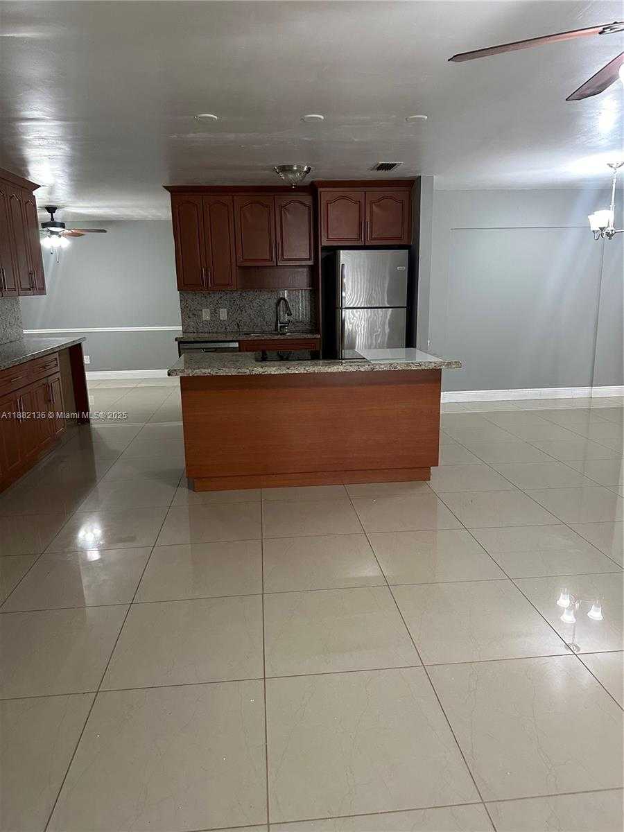 Small Image of 10007 NORTH WEST 81ST CT #10007, Tamarac Number 2