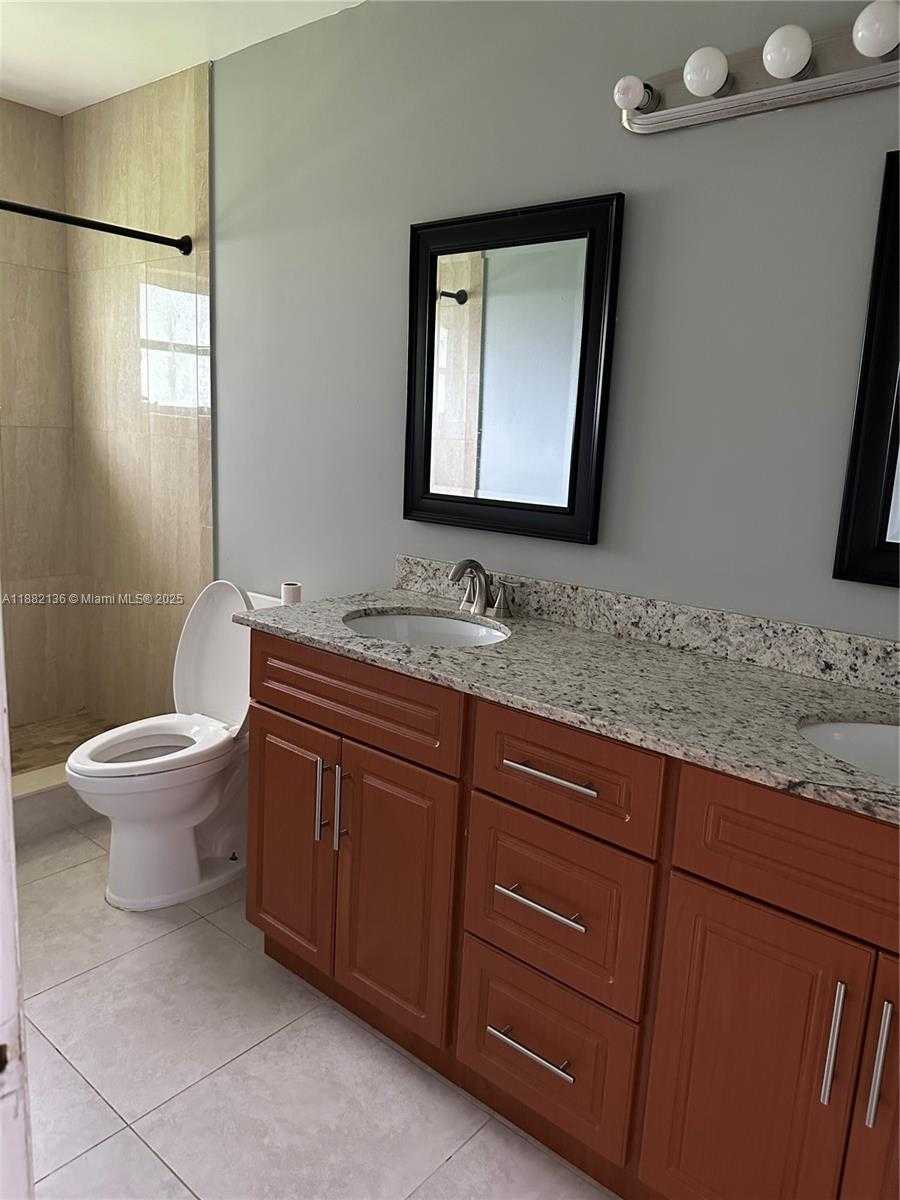 Small Image of 10007 NORTH WEST 81ST CT #10007, Tamarac Number 5