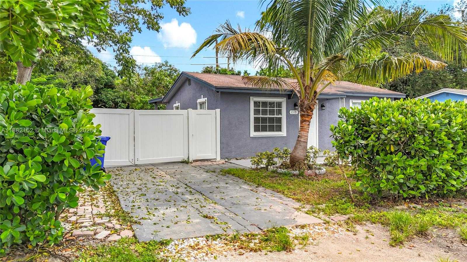 Small Image of 1378 SOUTH WEST 26TH AVE, Fort Lauderdale Number 10