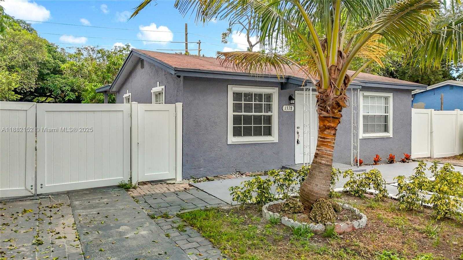 Small Image of 1378 SOUTH WEST 26TH AVE, Fort Lauderdale Number 13