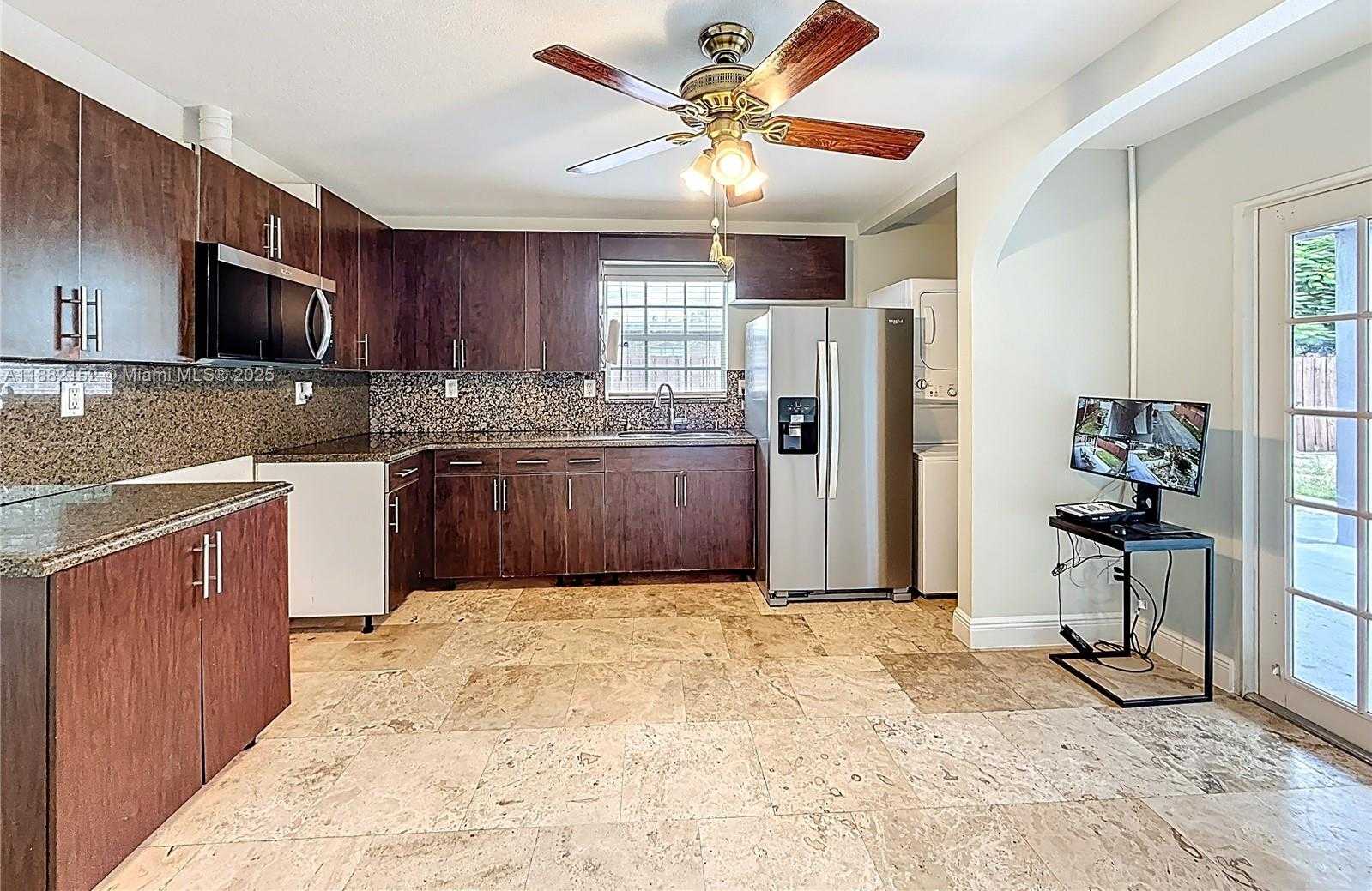 Small Image of 1378 SOUTH WEST 26TH AVE, Fort Lauderdale Number 24