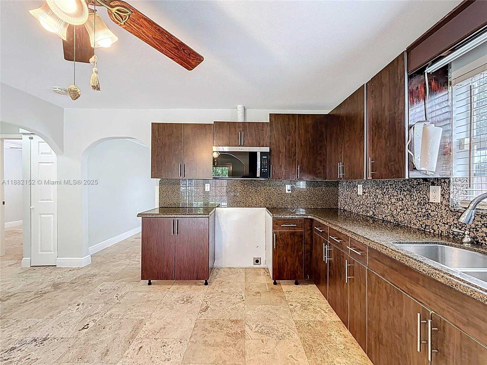 Small Image of 1378 SOUTH WEST 26TH AVE, Fort Lauderdale Number 26