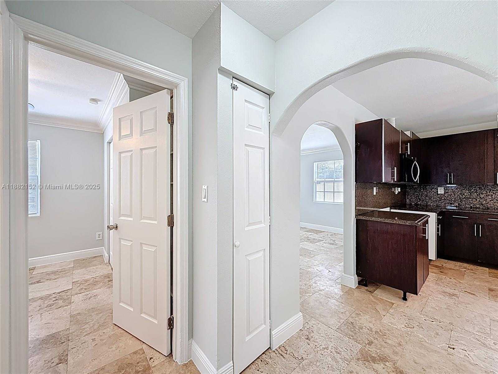 Small Image of 1378 SOUTH WEST 26TH AVE, Fort Lauderdale Number 32