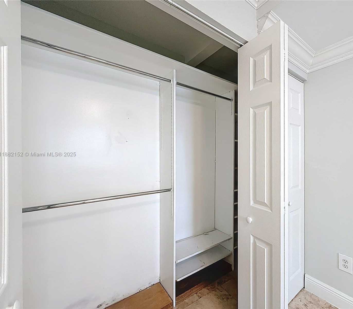 Small Image of 1378 SOUTH WEST 26TH AVE, Fort Lauderdale Number 42