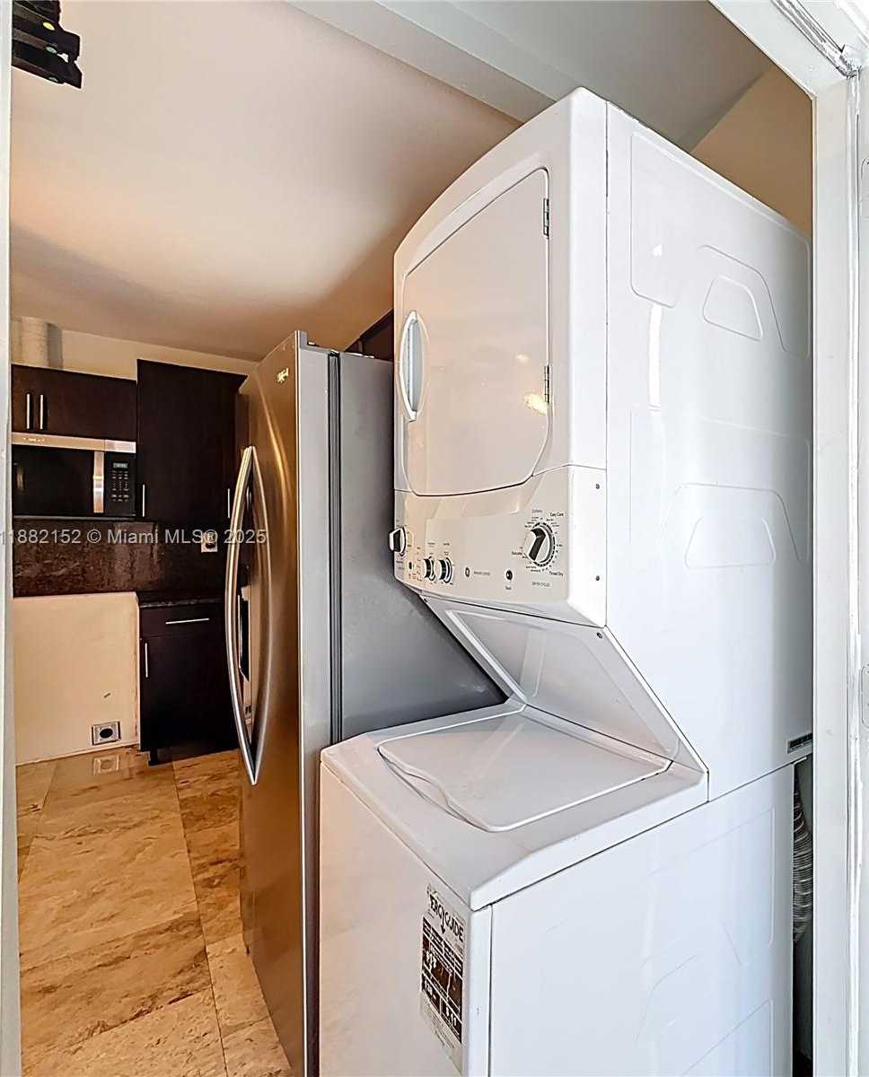 Small Image of 1378 SOUTH WEST 26TH AVE, Fort Lauderdale Number 44