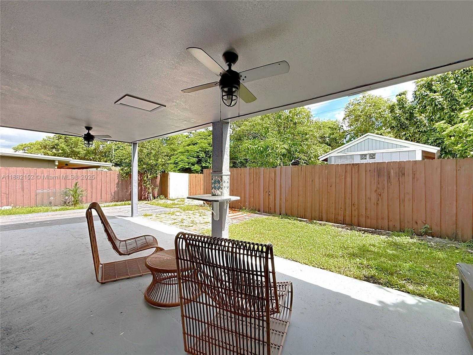 Small Image of 1378 SOUTH WEST 26TH AVE, Fort Lauderdale Number 47