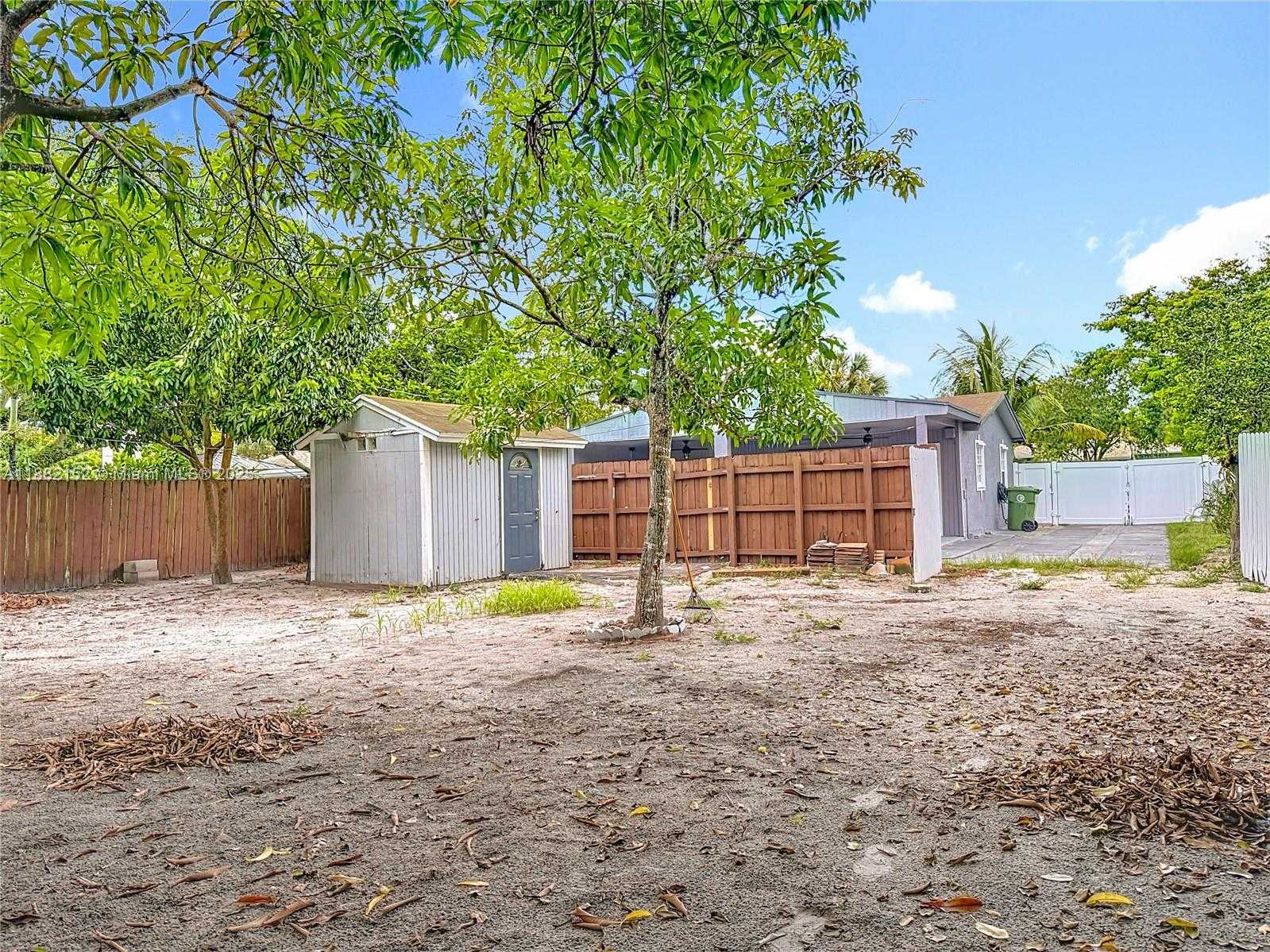 Small Image of 1378 SOUTH WEST 26TH AVE, Fort Lauderdale Number 56