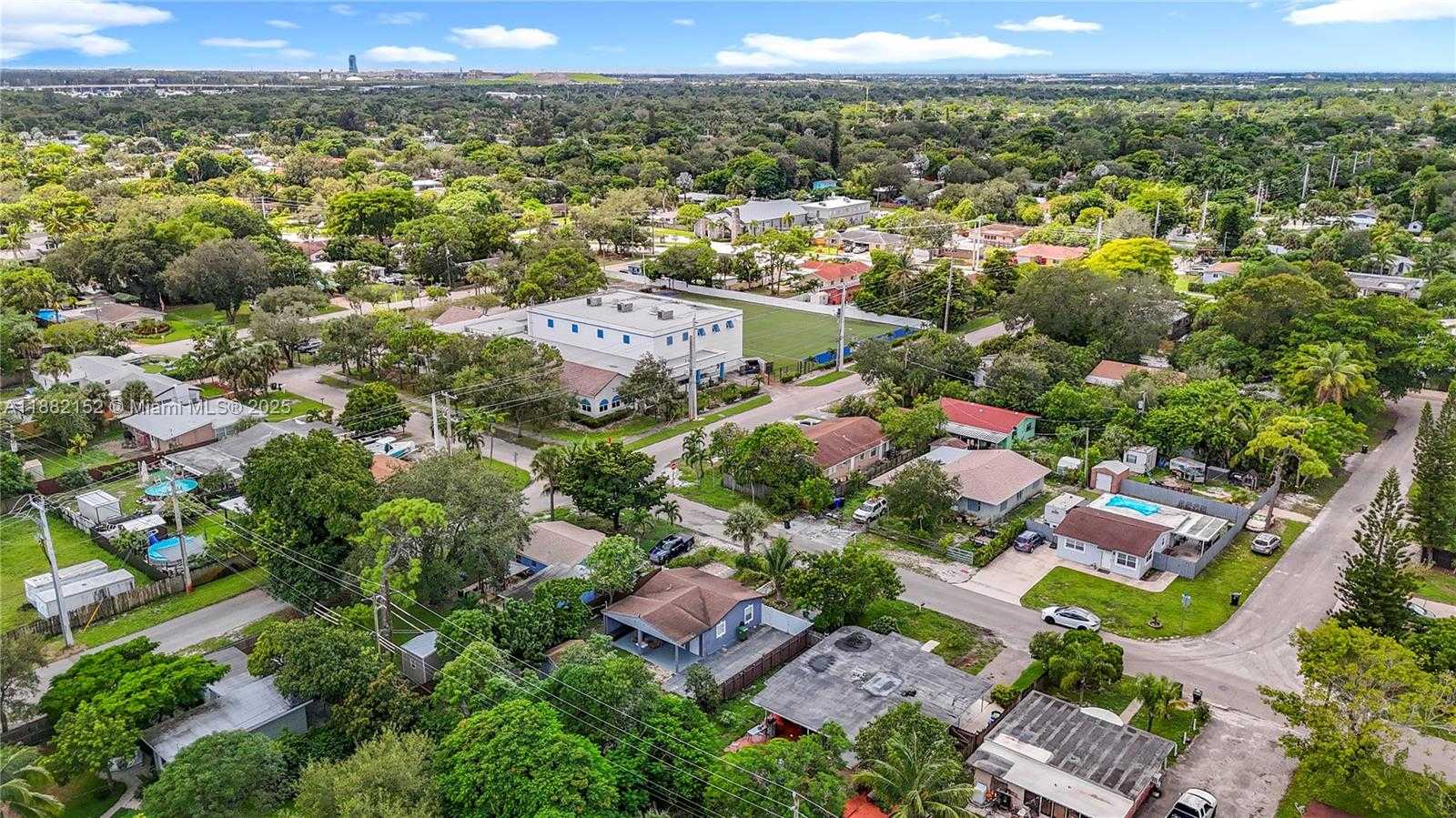 Small Image of 1378 SOUTH WEST 26TH AVE, Fort Lauderdale Number 64
