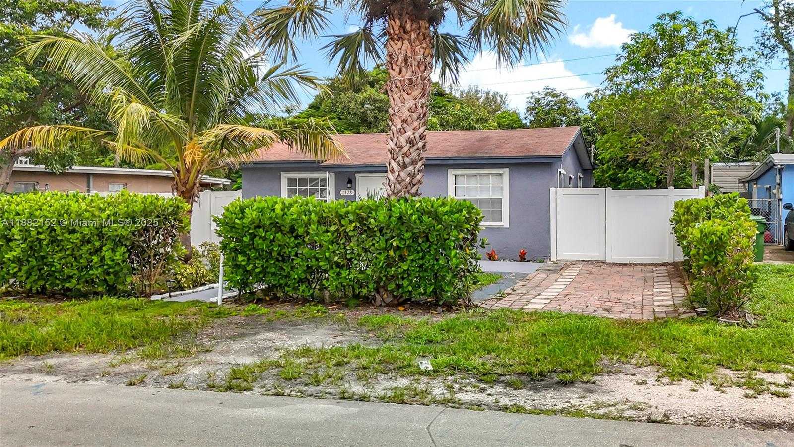 Small Image of 1378 SOUTH WEST 26TH AVE, Fort Lauderdale Number 9