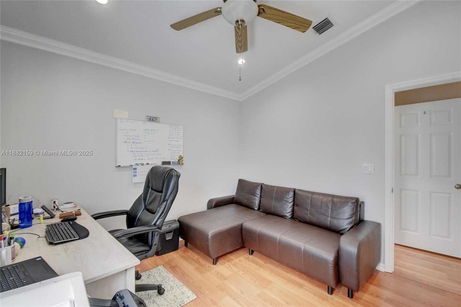 Small Image of 6194 BUENA VISTA DR #6194, Margate Number 17