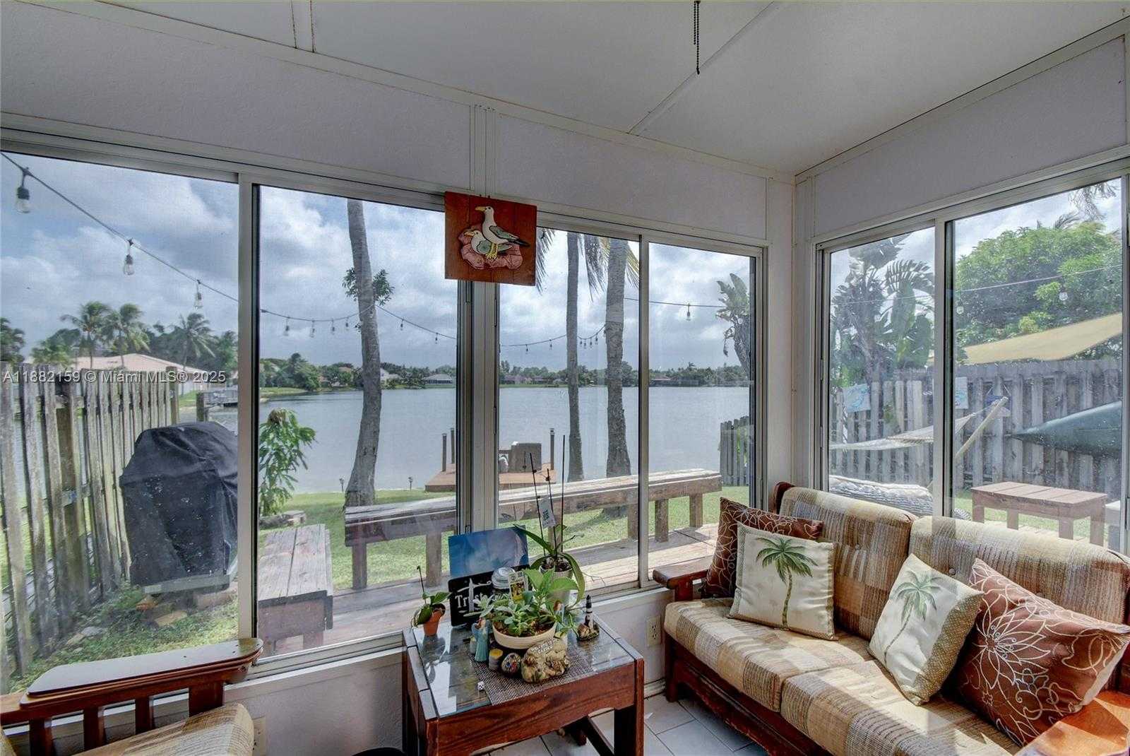 Small Image of 6194 BUENA VISTA DR #6194, Margate Number 28