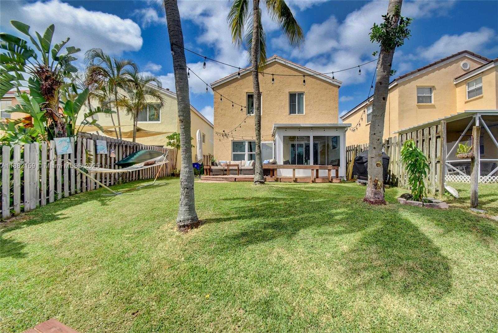 Small Image of 6194 BUENA VISTA DR #6194, Margate Number 31