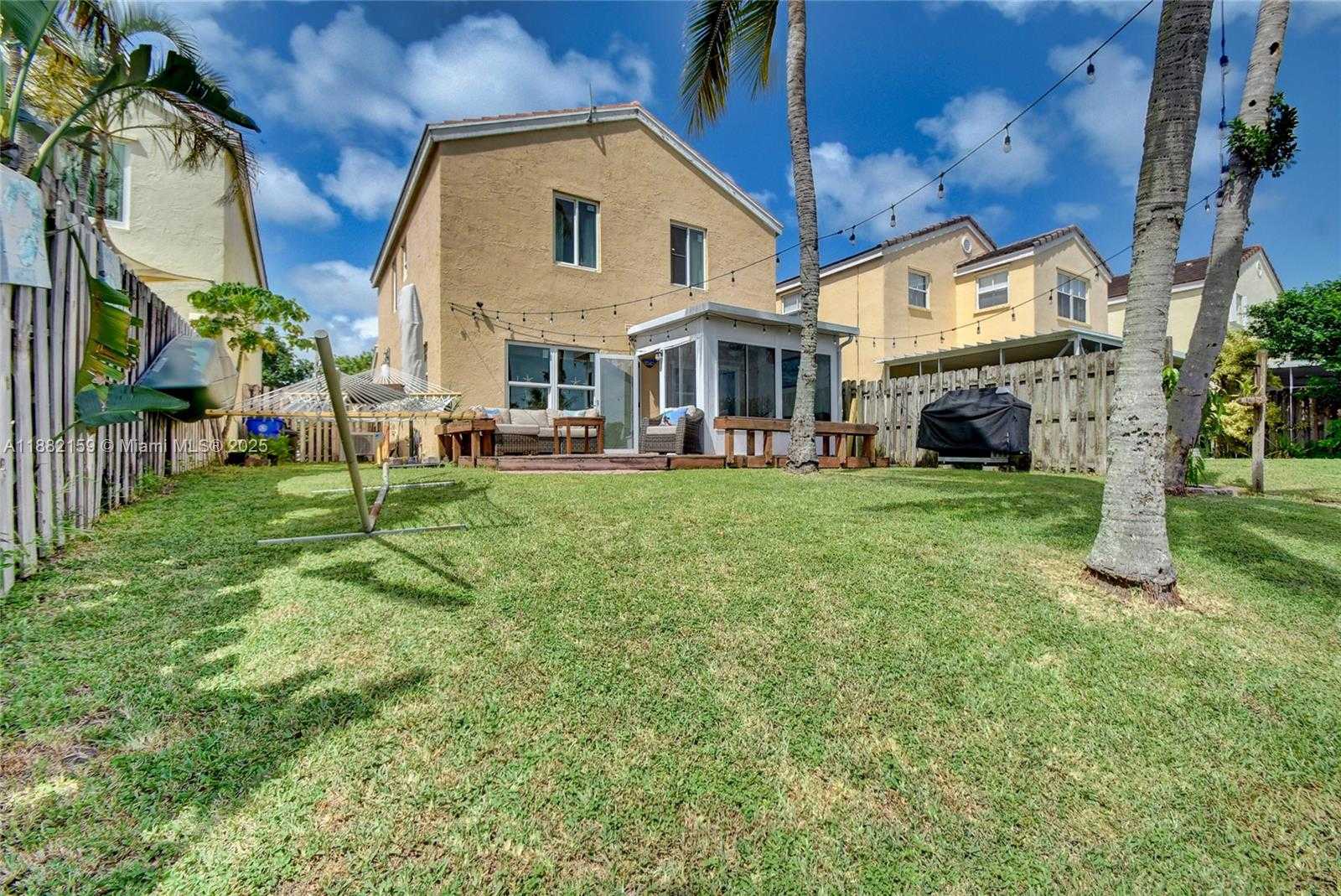 Small Image of 6194 BUENA VISTA DR #6194, Margate Number 32