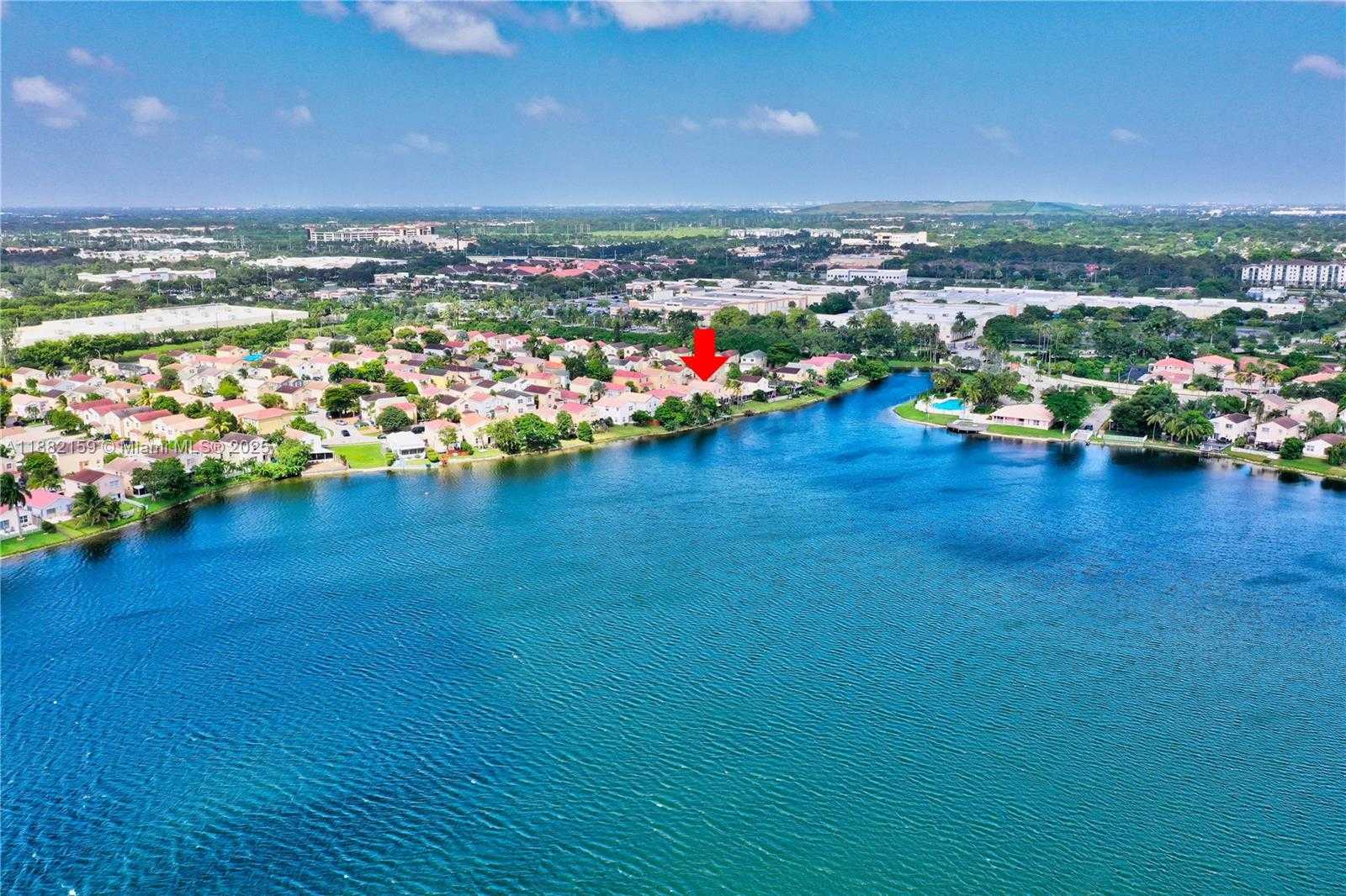 Small Image of 6194 BUENA VISTA DR #6194, Margate Number 47